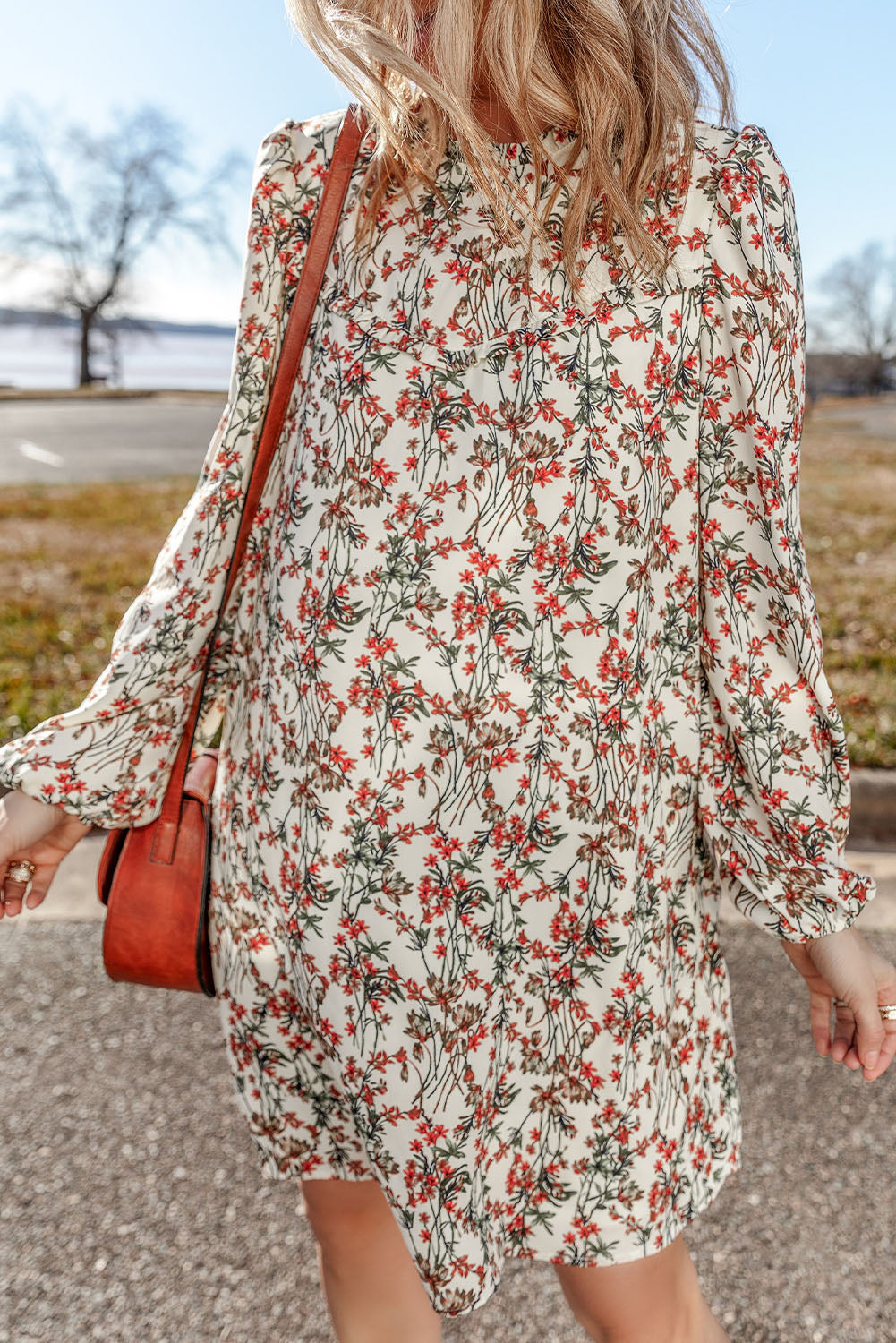 Mini-robe a manches longues et imprimé floral