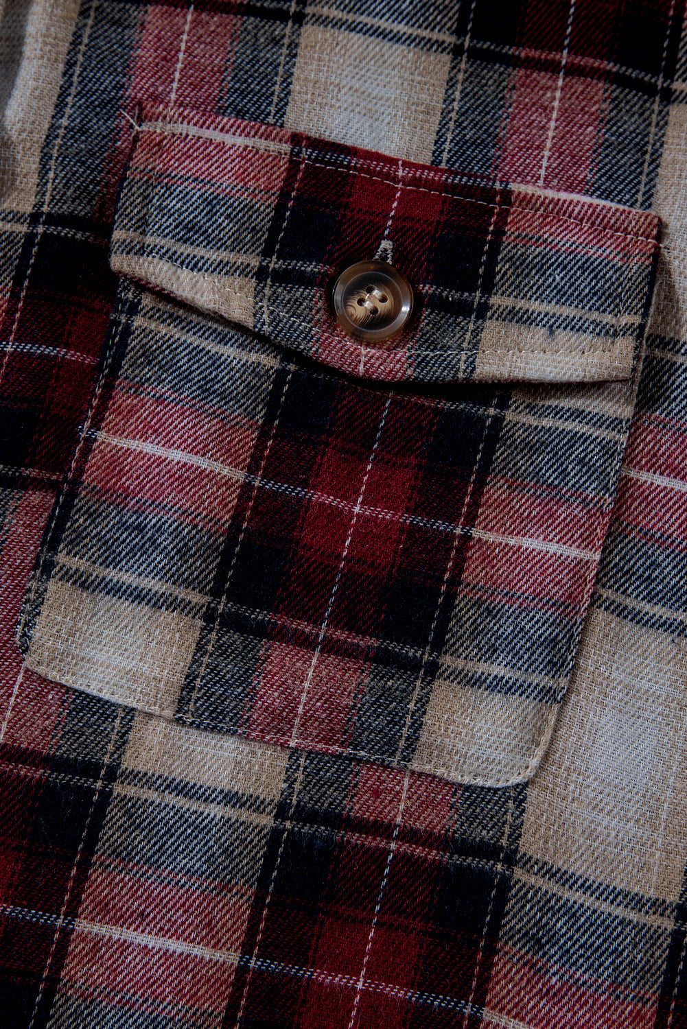 Veste à capuche boutonnée avec poche poitrine et imprimé écossais