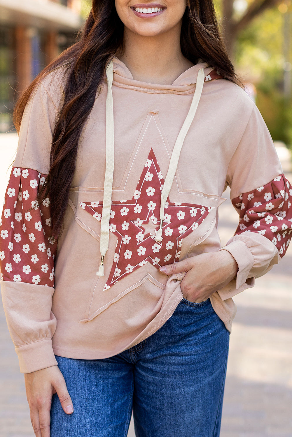 Sweat a capuche avec cordon de serrage a motif étoile et patchwork floral