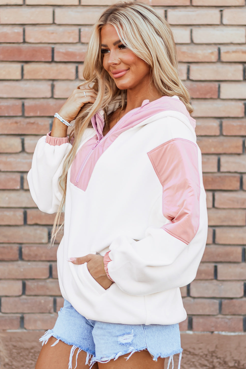 Sweat à capuche sherpa surdimensionné à demi-zip et patchwork de couleurs