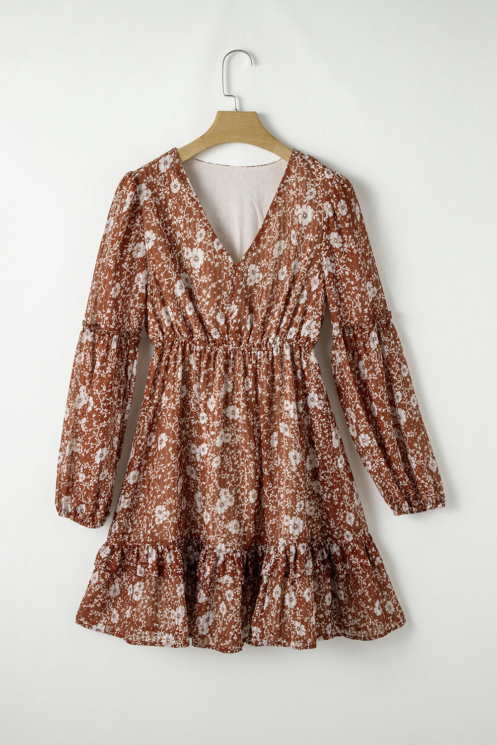 Mini-robe bohème florale à volants et manches bouffantes, col en V