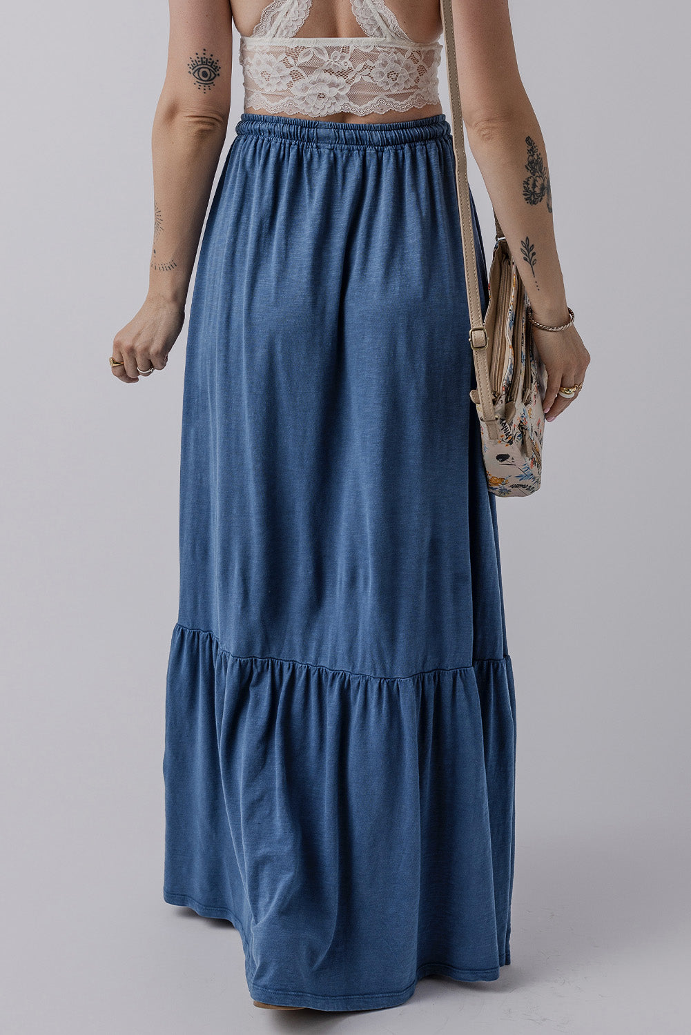 Jupe longue a plusieurs niveaux taille haute a lacets de couleur unie
