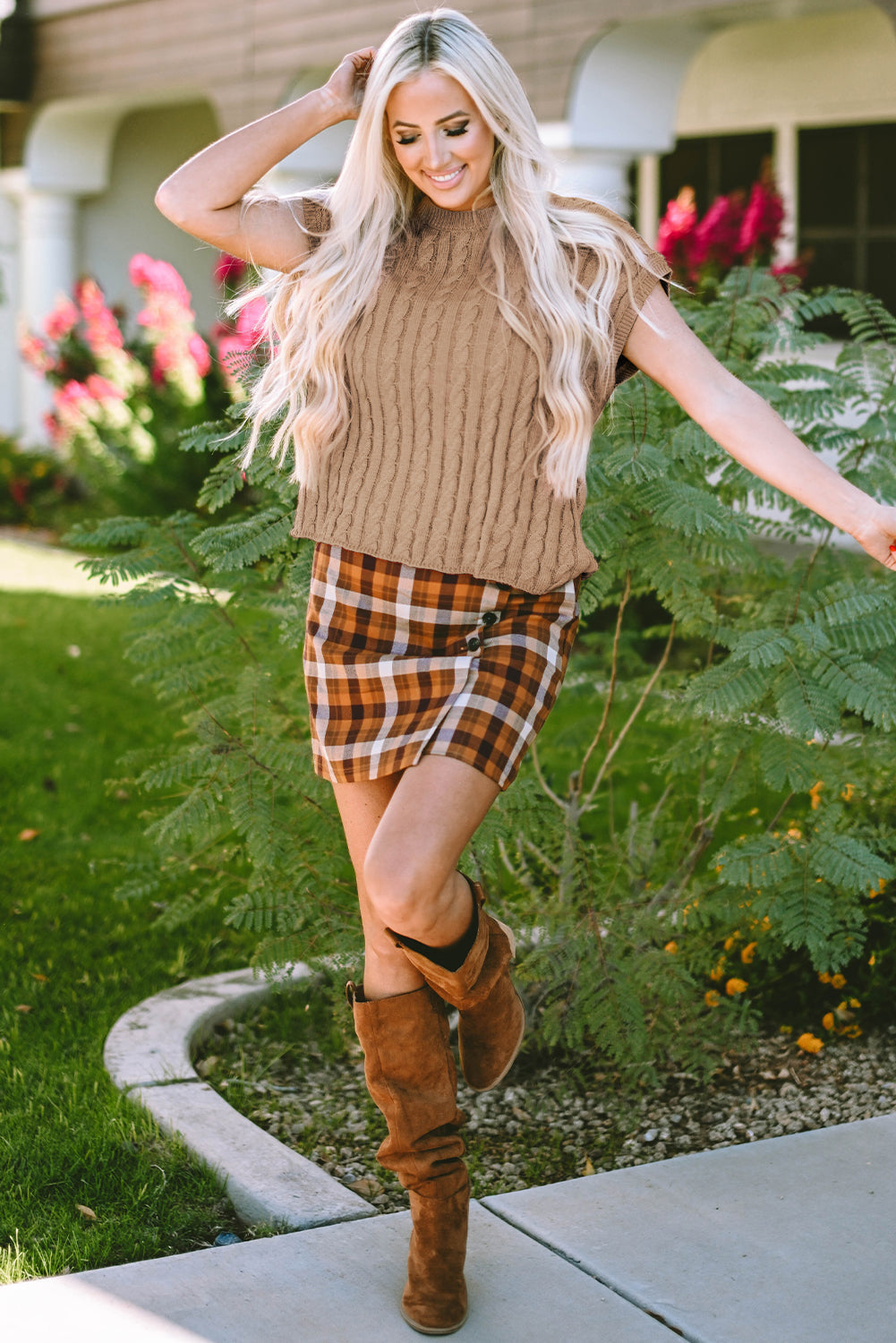 Pull a manches courtes en tricot torsadé a col rond