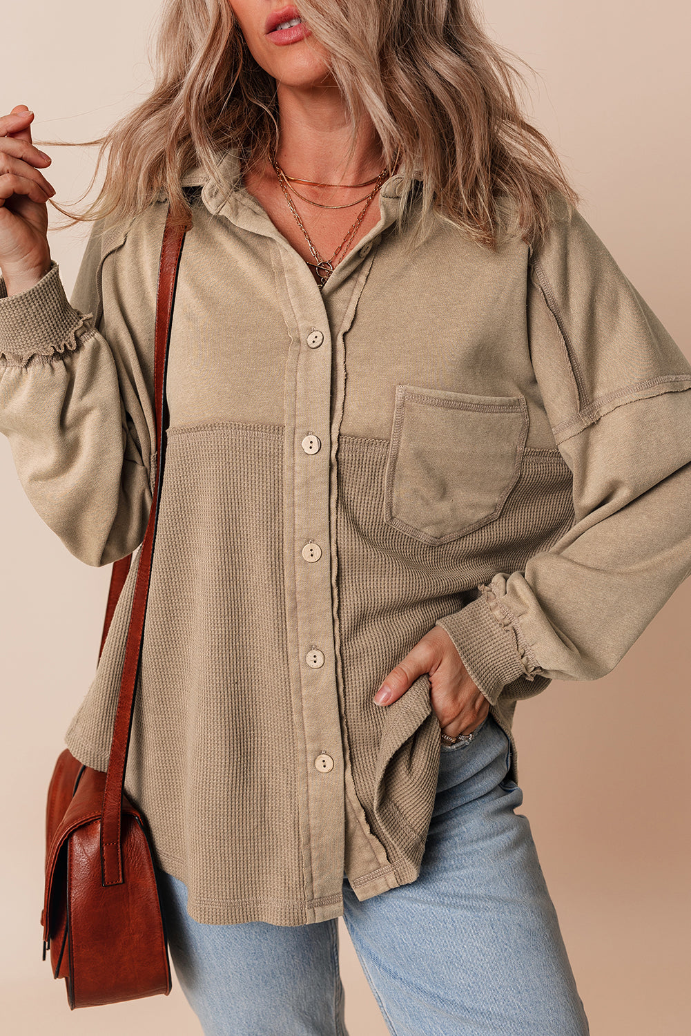 Veste ample texturée a délavage minéral et patchwork