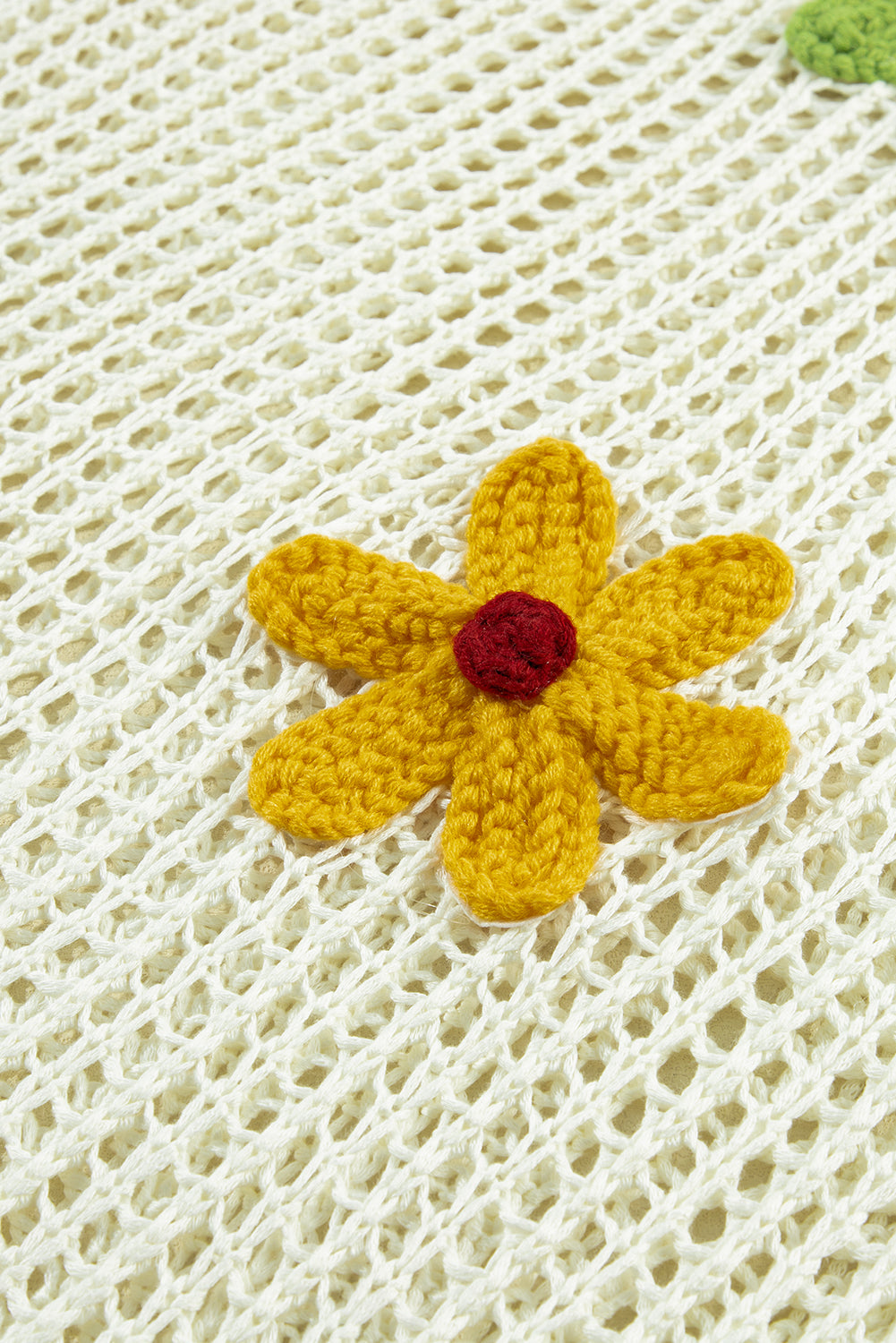 T-shirt pull évidé a fleurs au crochet