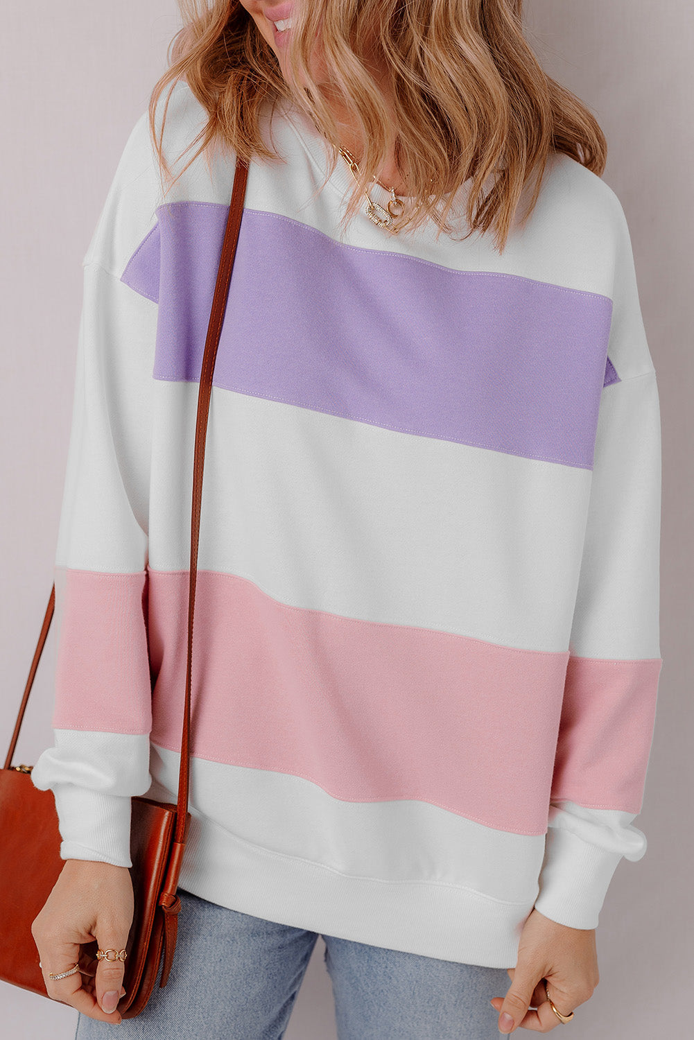 Sweat-shirt a col rond et épaules tombantes patchwork color block