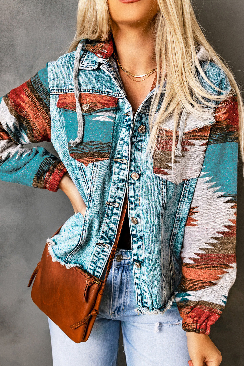 Veste en jean à imprimé aztèque et ourlet effiloché