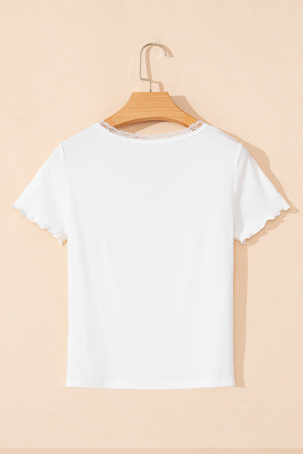 T-shirt slim côtelé à col en V et dentelle