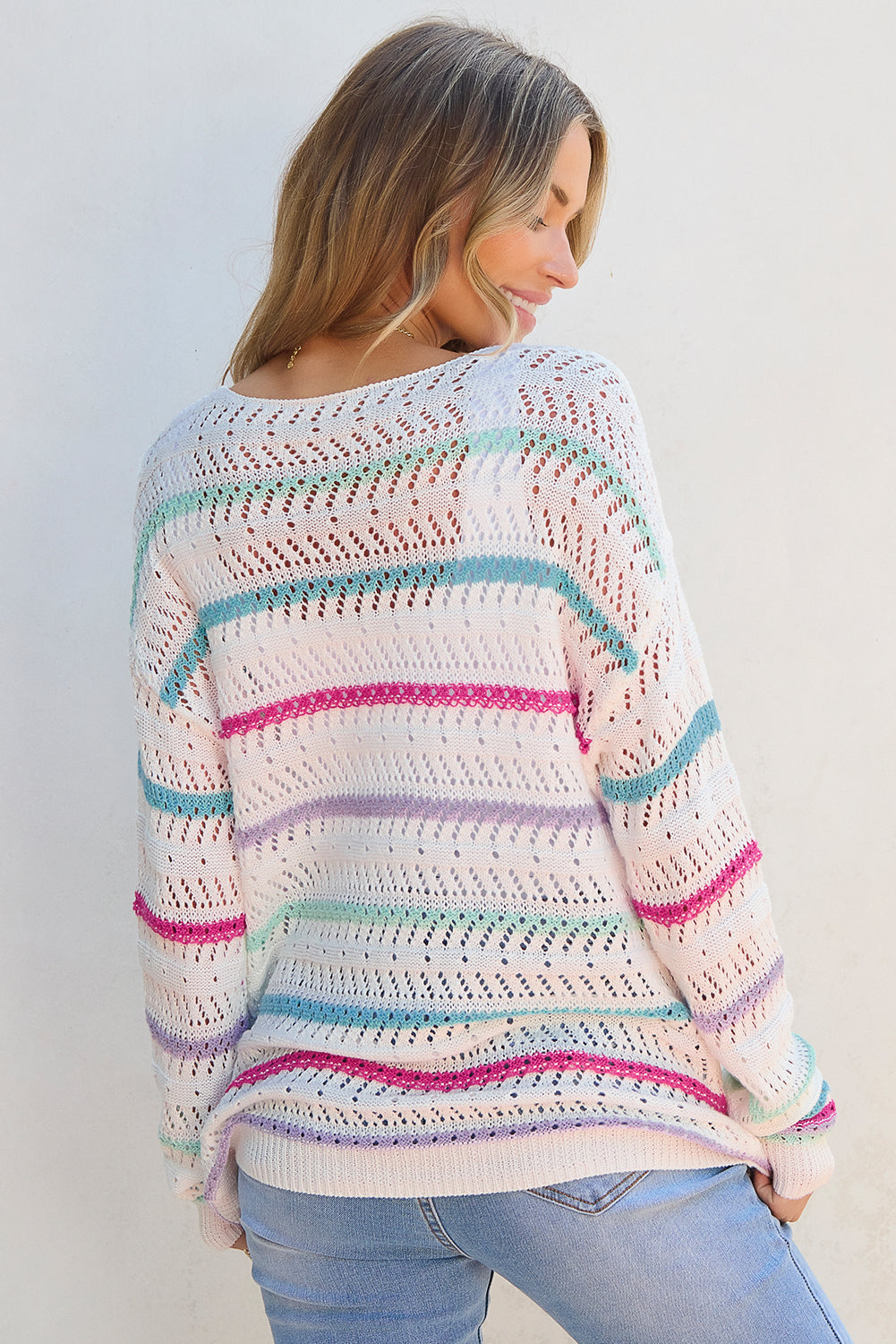 Pull ample rayé au crochet ajouré