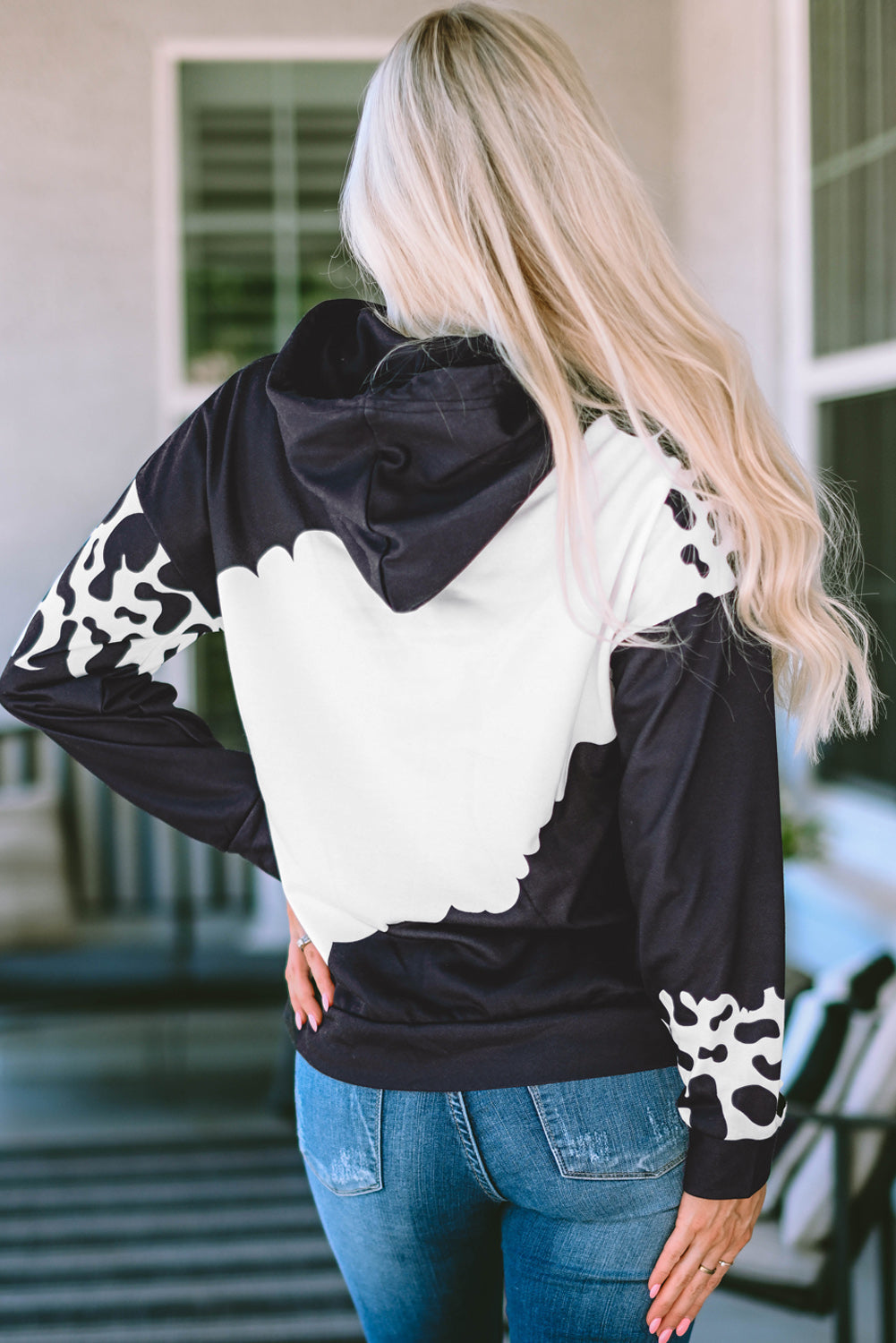 Sweat à capuche avec cordon de serrage et imprimé tie-dye de vache