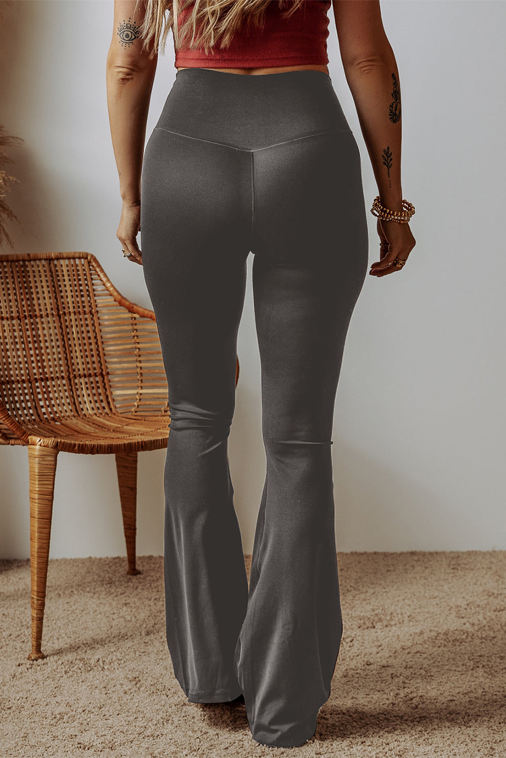Legging évasé taille haute en forme de V