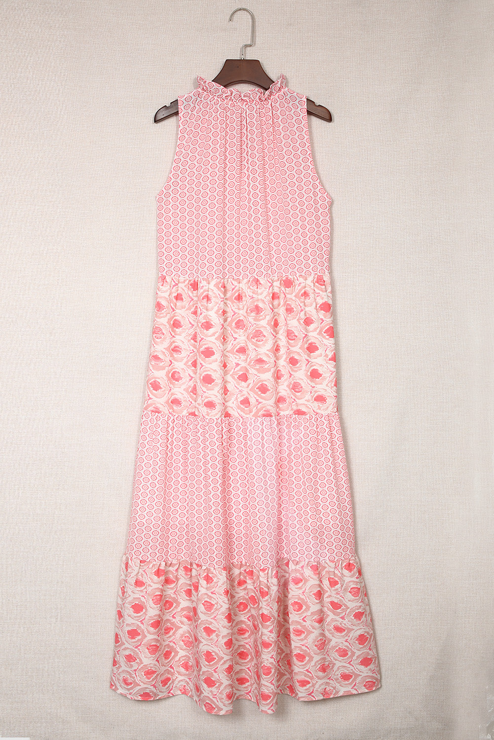 Robe longue sans manches à col fendu et imprimé abstrait