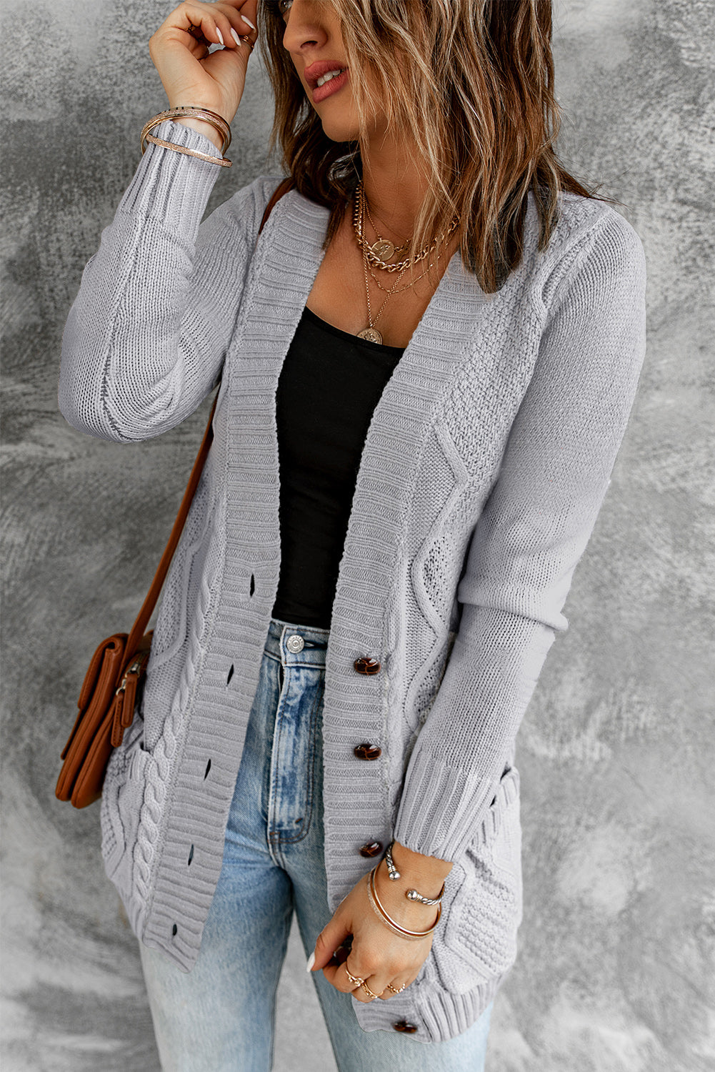 Cardigan avec poche avant et fermeture a boutons