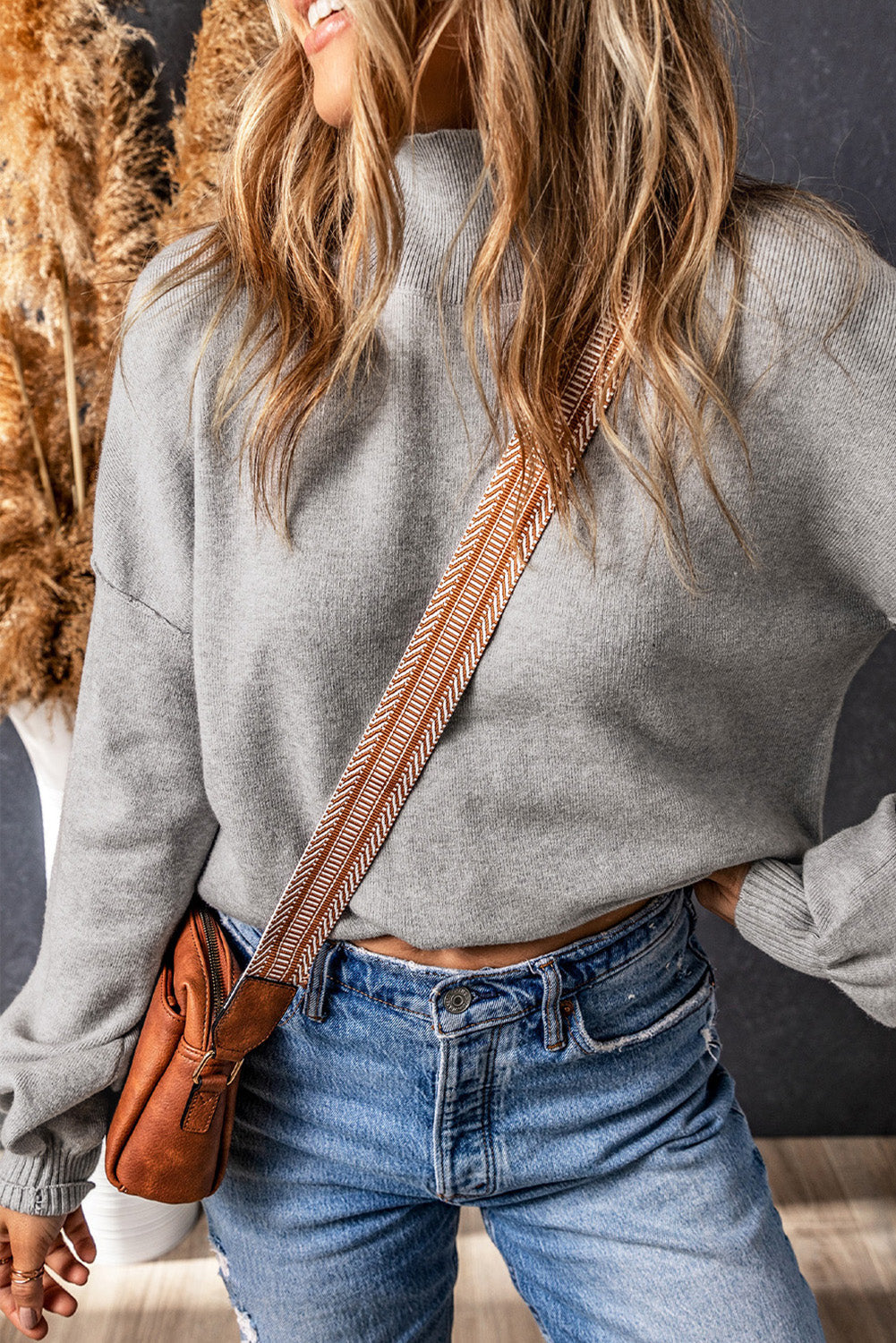 Pull en tricot à col roulé, épaules tombantes et manches bulles