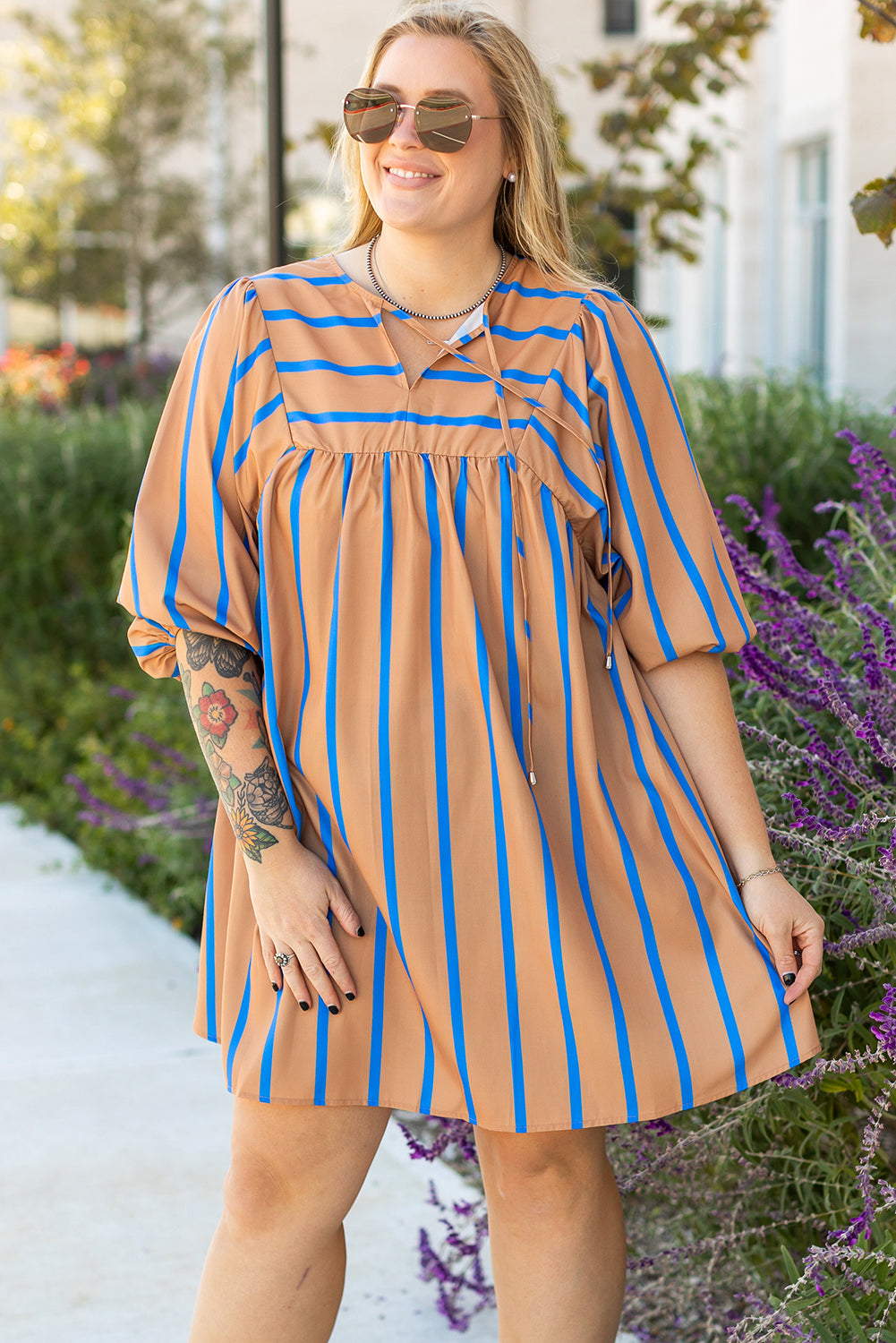 Robe babydoll a manches 3/4 et imprimé rayé contrasté, grande taille