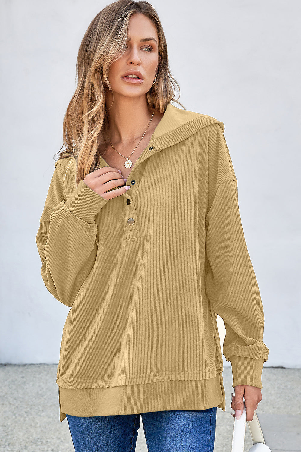Sweat a capuche surdimensionné en tricot côtelé uni boutonné a épaules tombantes