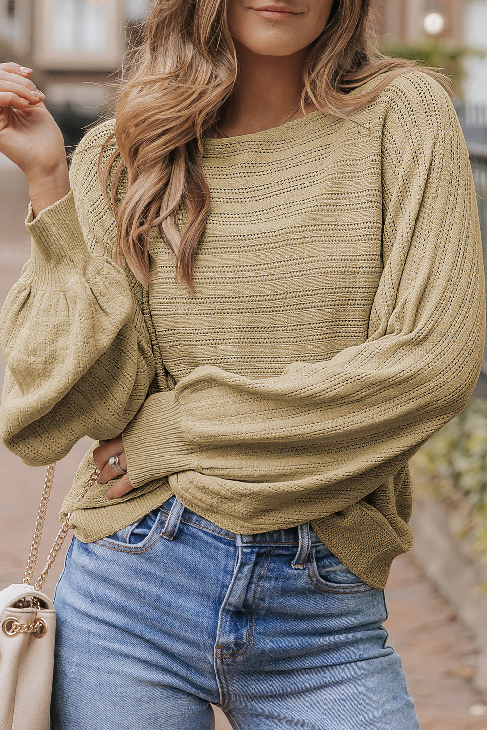 Pull en tricot texturé à œillets et manches lanternes