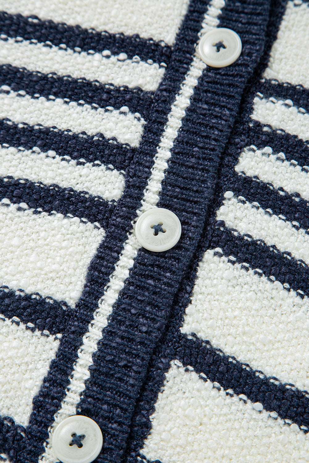 Gilet ample à col en V et boutons