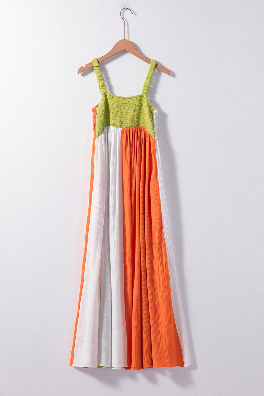 Robe longue évasée taille haute froncée color block