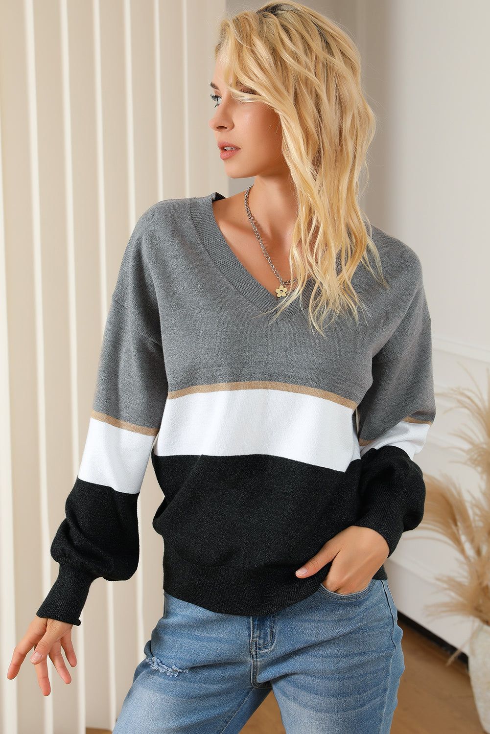 Pull a col en V color block