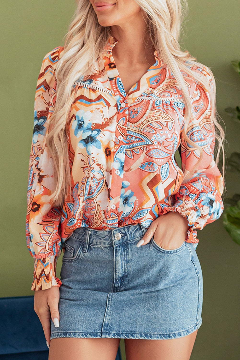 Chemise ample boutonnée a imprimé floral et poignets froncés
