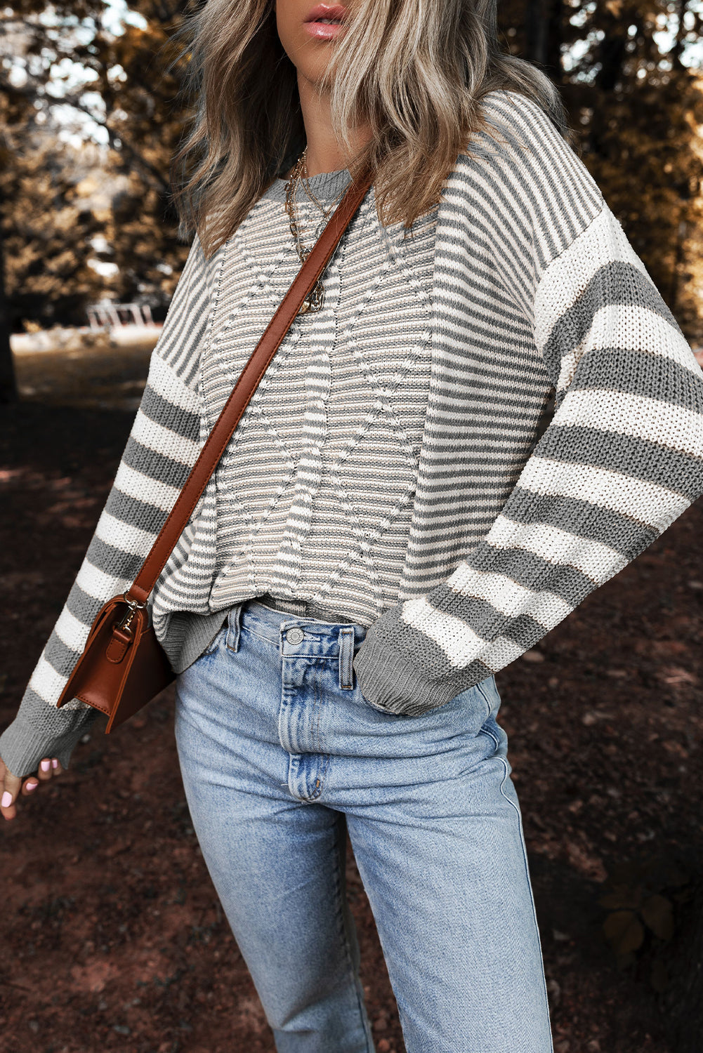 Pull texturé géométrique à épaules tombantes