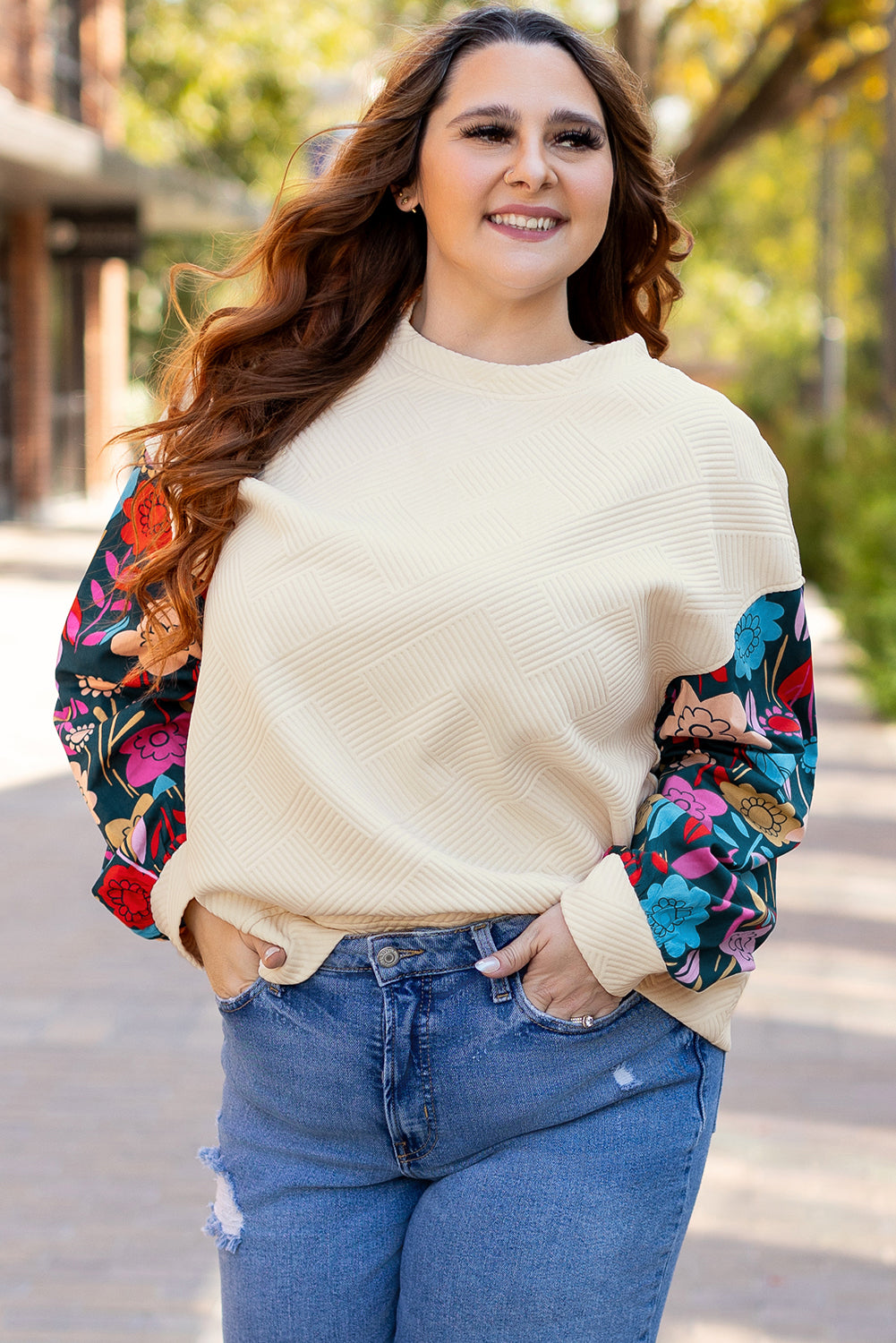Haut Pull Texturé Floral a Manches Patchwork de Grande Taille