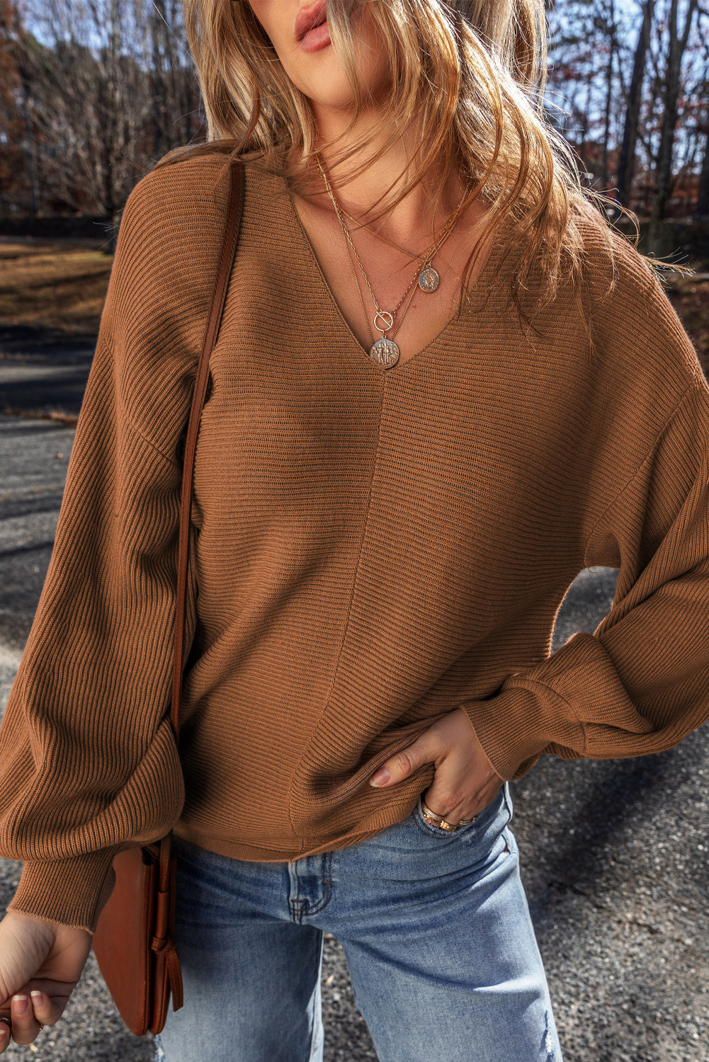 Pull ample en tricot côtelé a manches tombantes et col en V