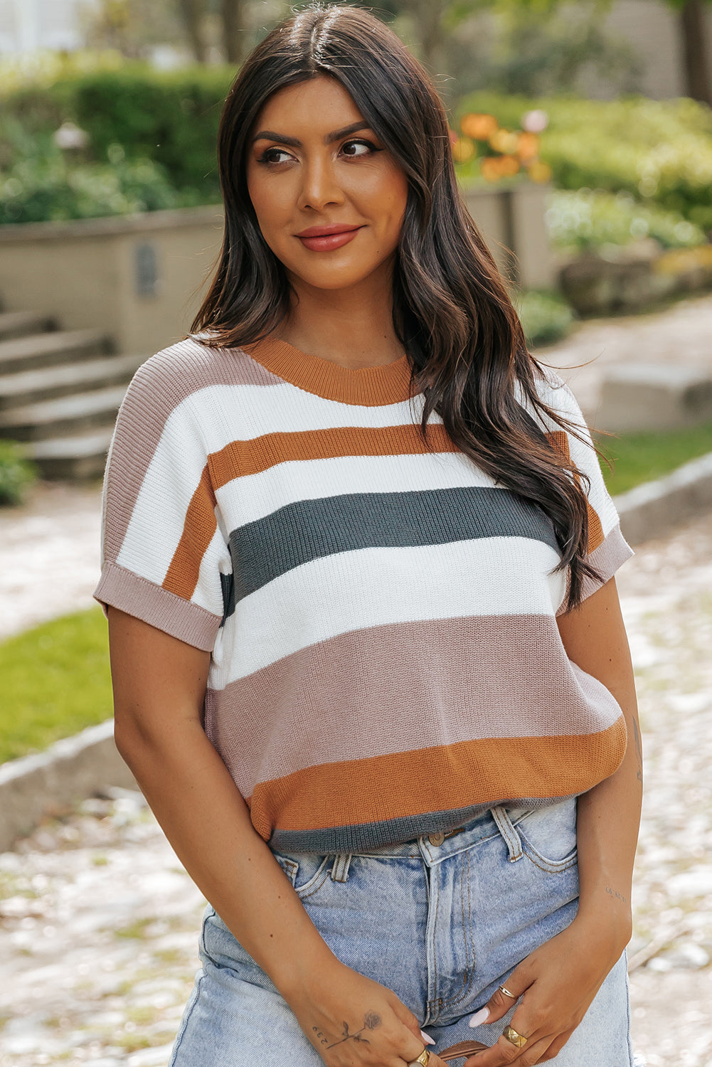 Pull t-shirt a col rond en tricot rayé