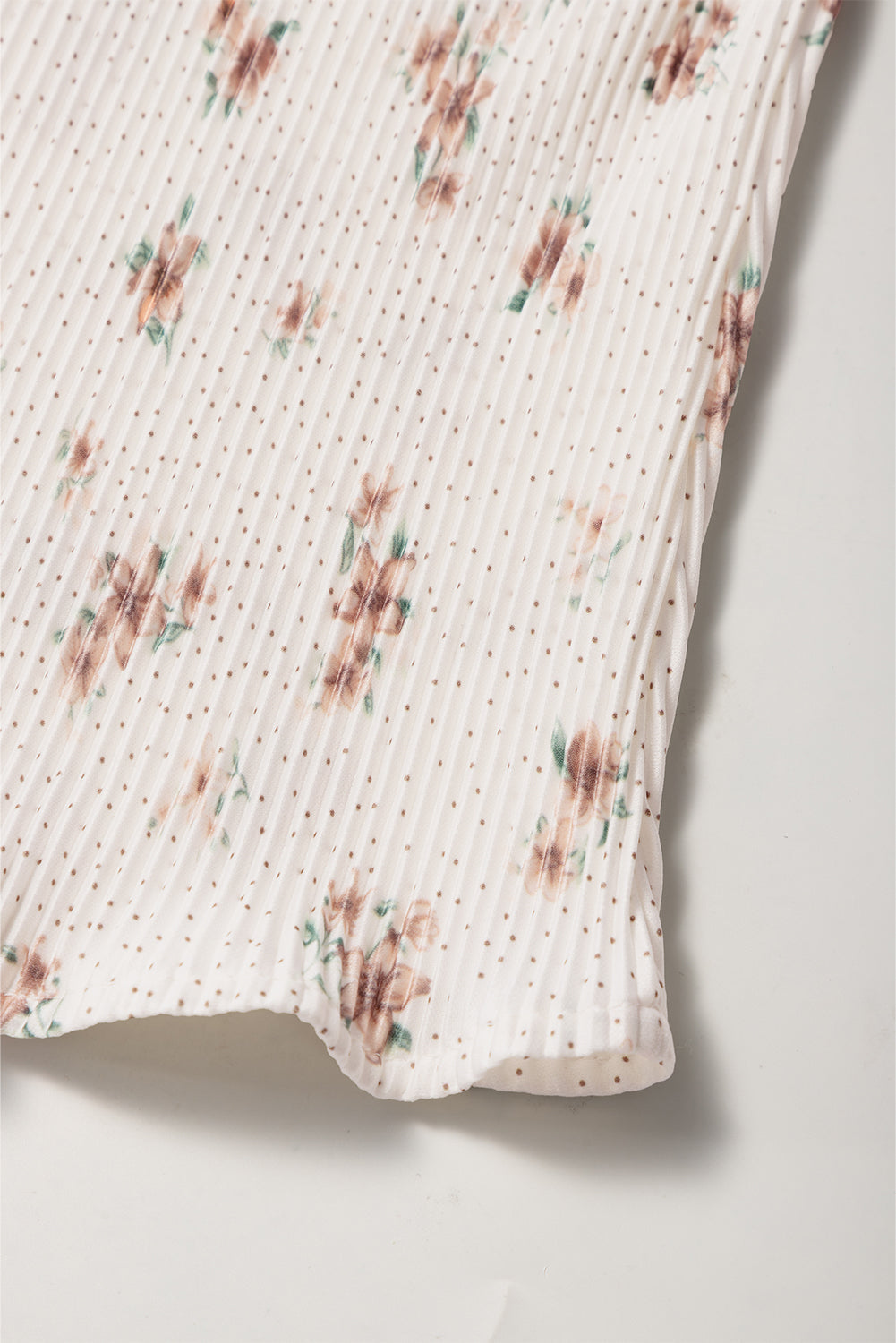 Débardeur à bretelles spaghetti et gros nœud dans le dos, motif floral plissé