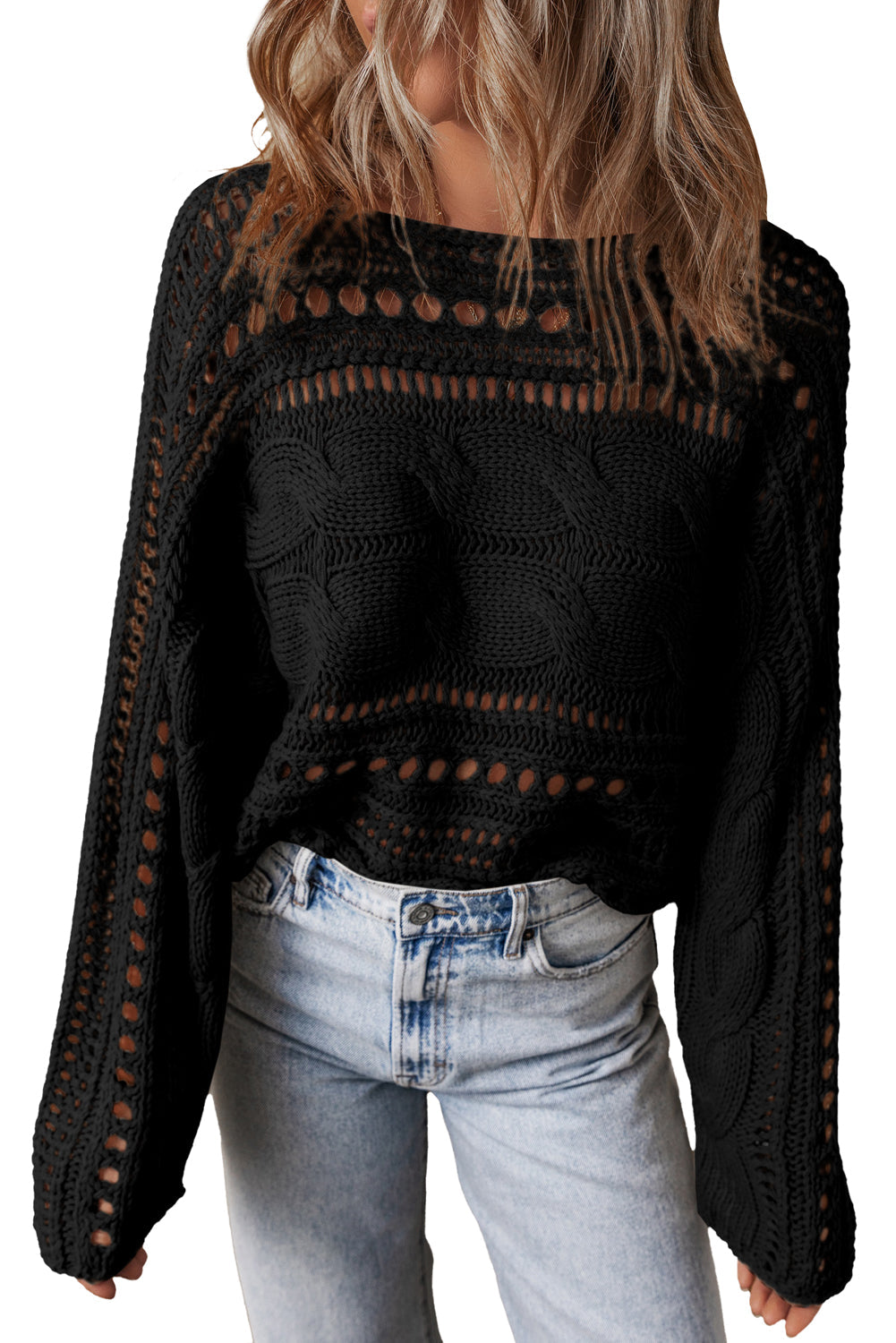 Pull court en tricot torsadé ajouré