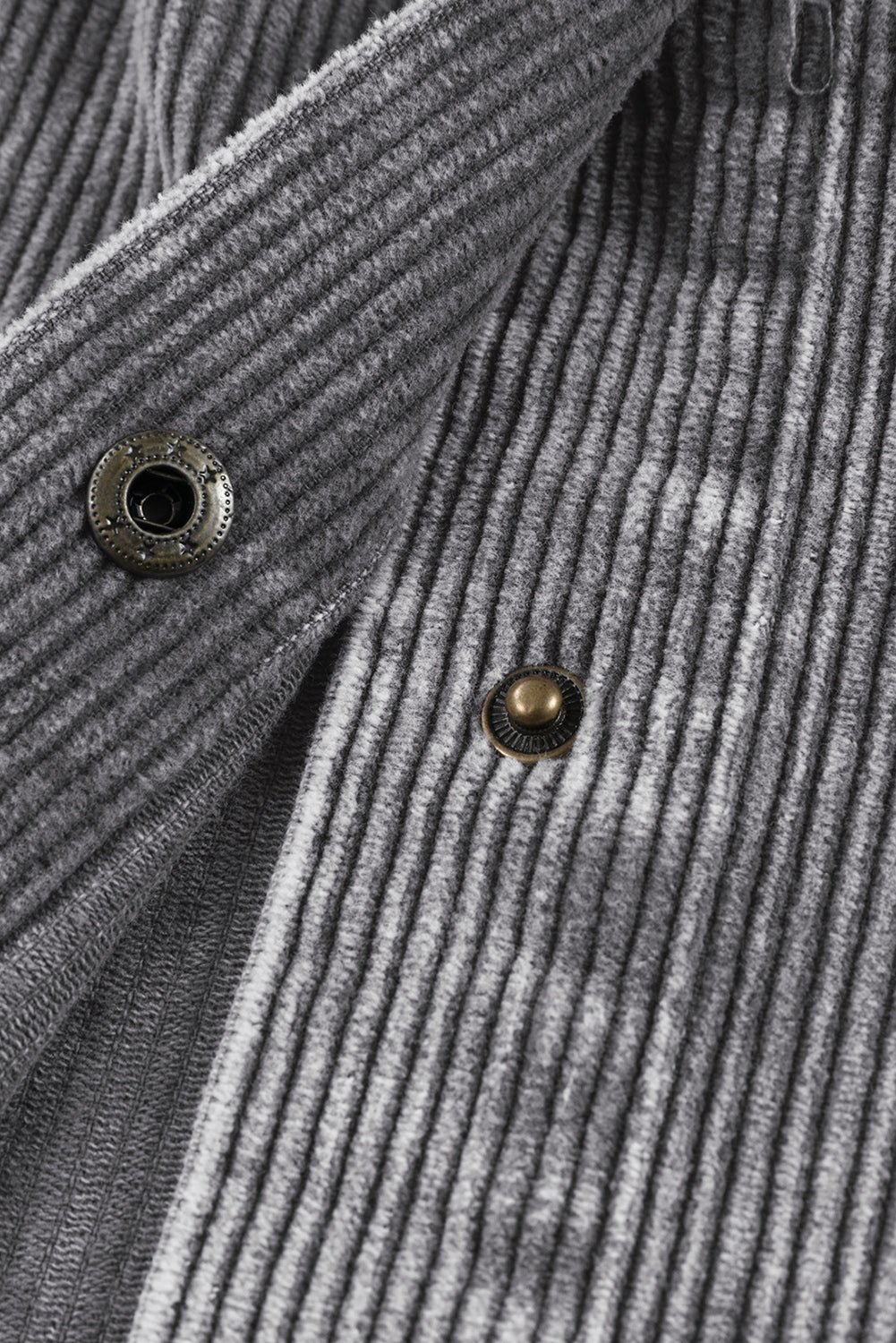 Veste grise a capuche boutonnée en velours côtelé color block