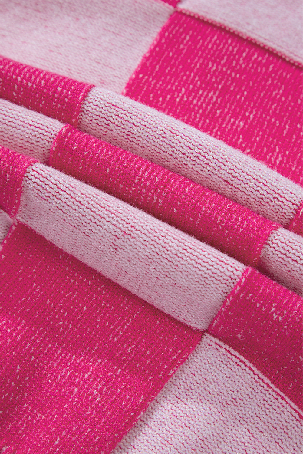 Cardigan a carreaux et épaules tombantes boutonné a col en V