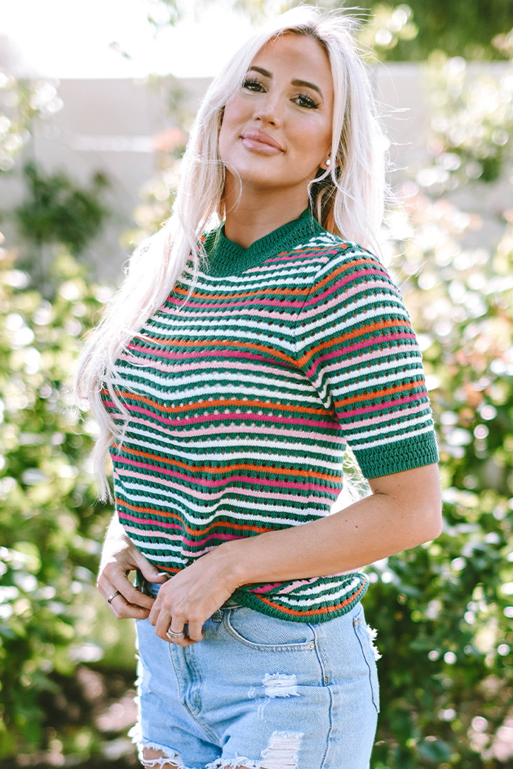T-shirt en tricot pointelle a motif rayé et bordure contrastée