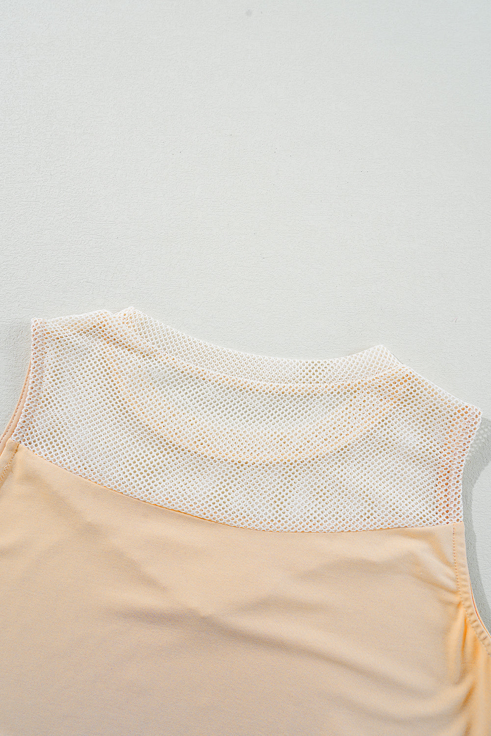 Débardeur ras du cou en maille unie patchwork