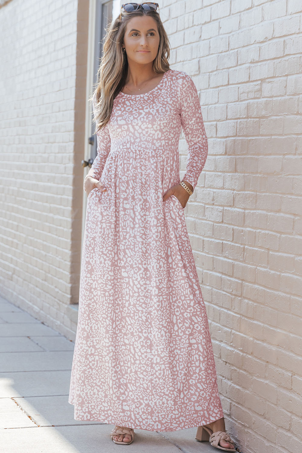 Robe longue taille empire à manches longues et imprimé animal