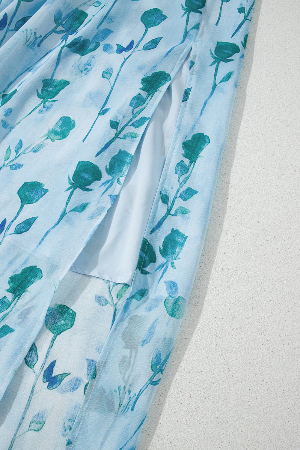 Robe longue tube à imprimé floral et à volants avec fente latérale