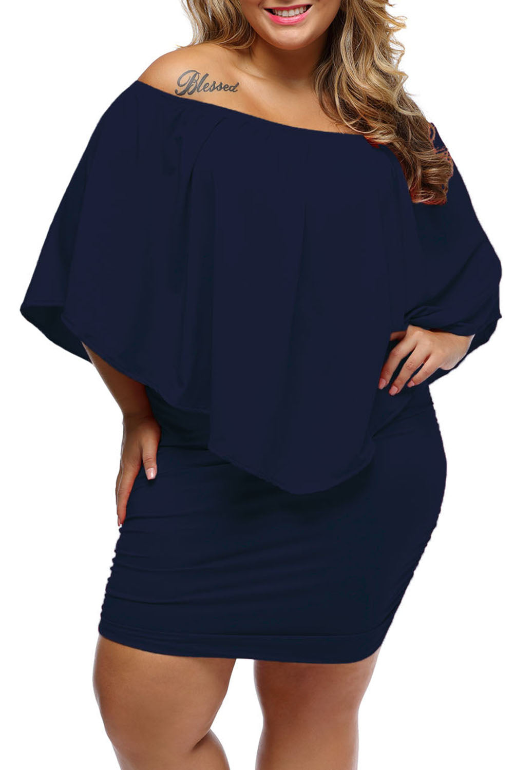 Mini-robe poncho superposée bleu foncé de grande taille