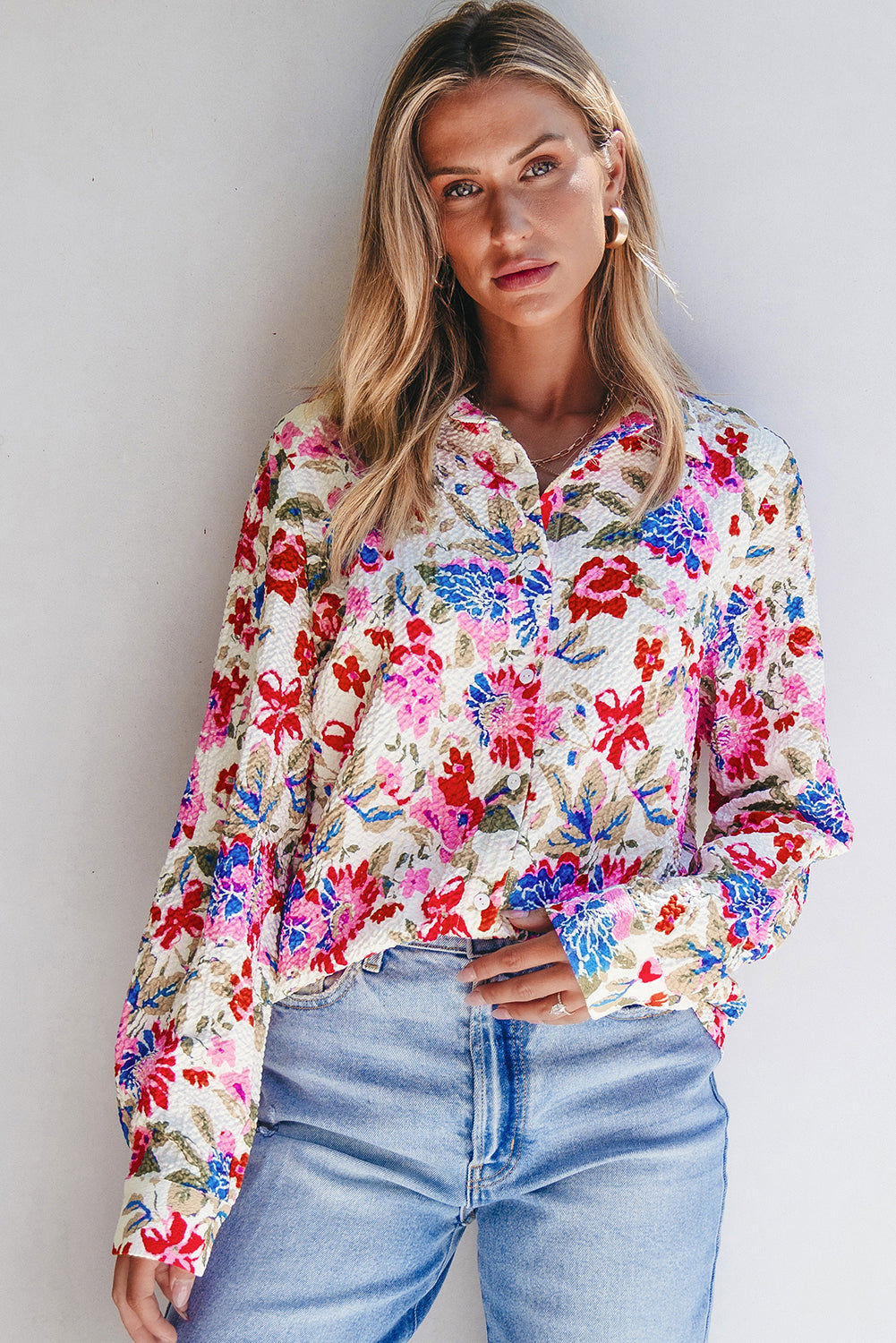 Chemise boutonnée à col rabattu et imprimé floral, coupe slim