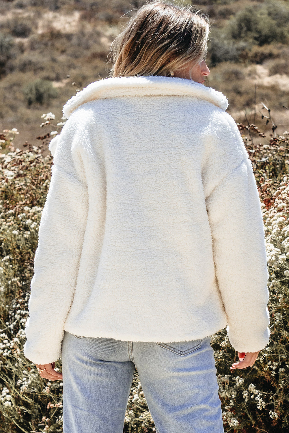 Veste a col a revers et poches boutonnées en fausse fourrure