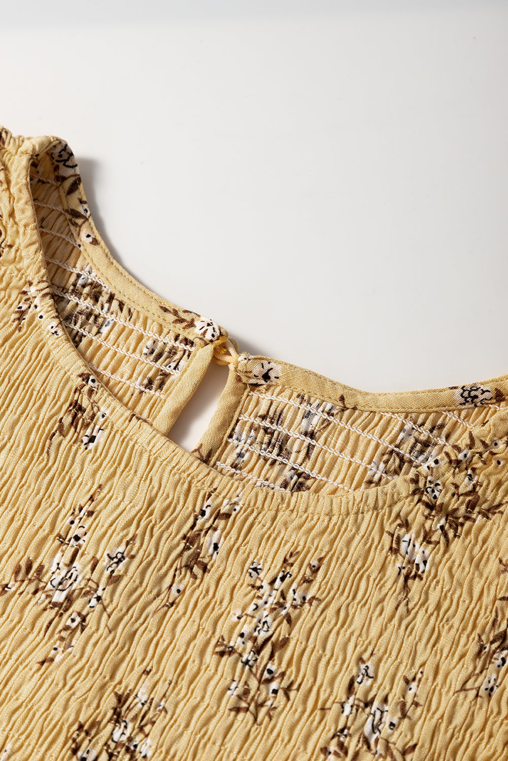 Robe d'été fluide à volants et imprimé floral bohème