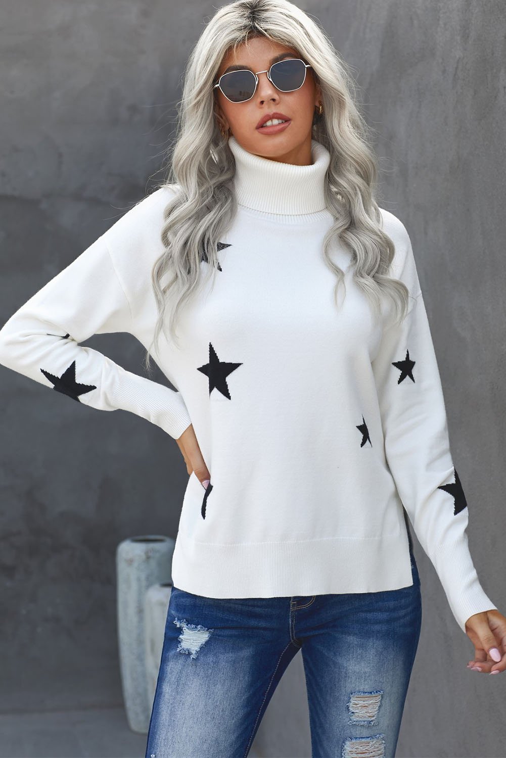Pull Col Roule Blanc Manches Tombantes Imprime Etoiles