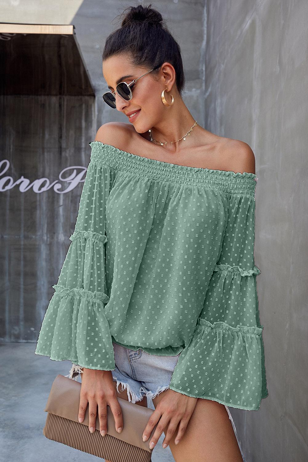Blouse Chic a Pois Suisse Vert Manches Longues Epaule Denudee