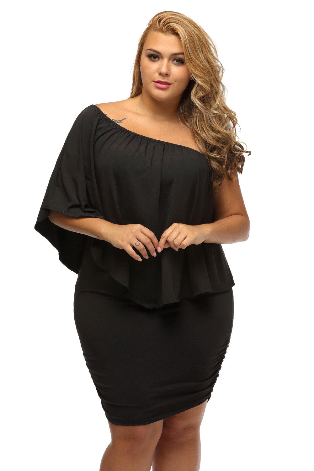 Robe Grande Taille Noire Court Collerette Epaules Denudees